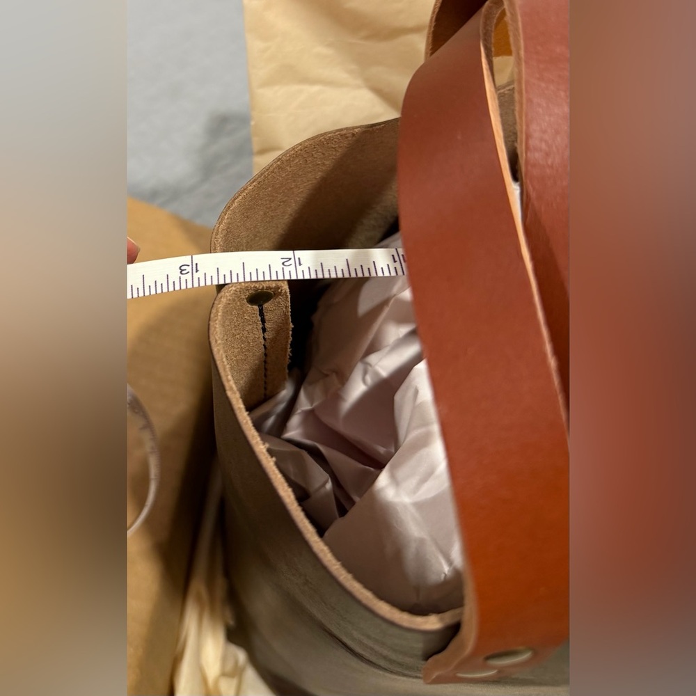 Portland Leather Mystery Tote Box Tamarindo New in original Box - Picture 16 of 16